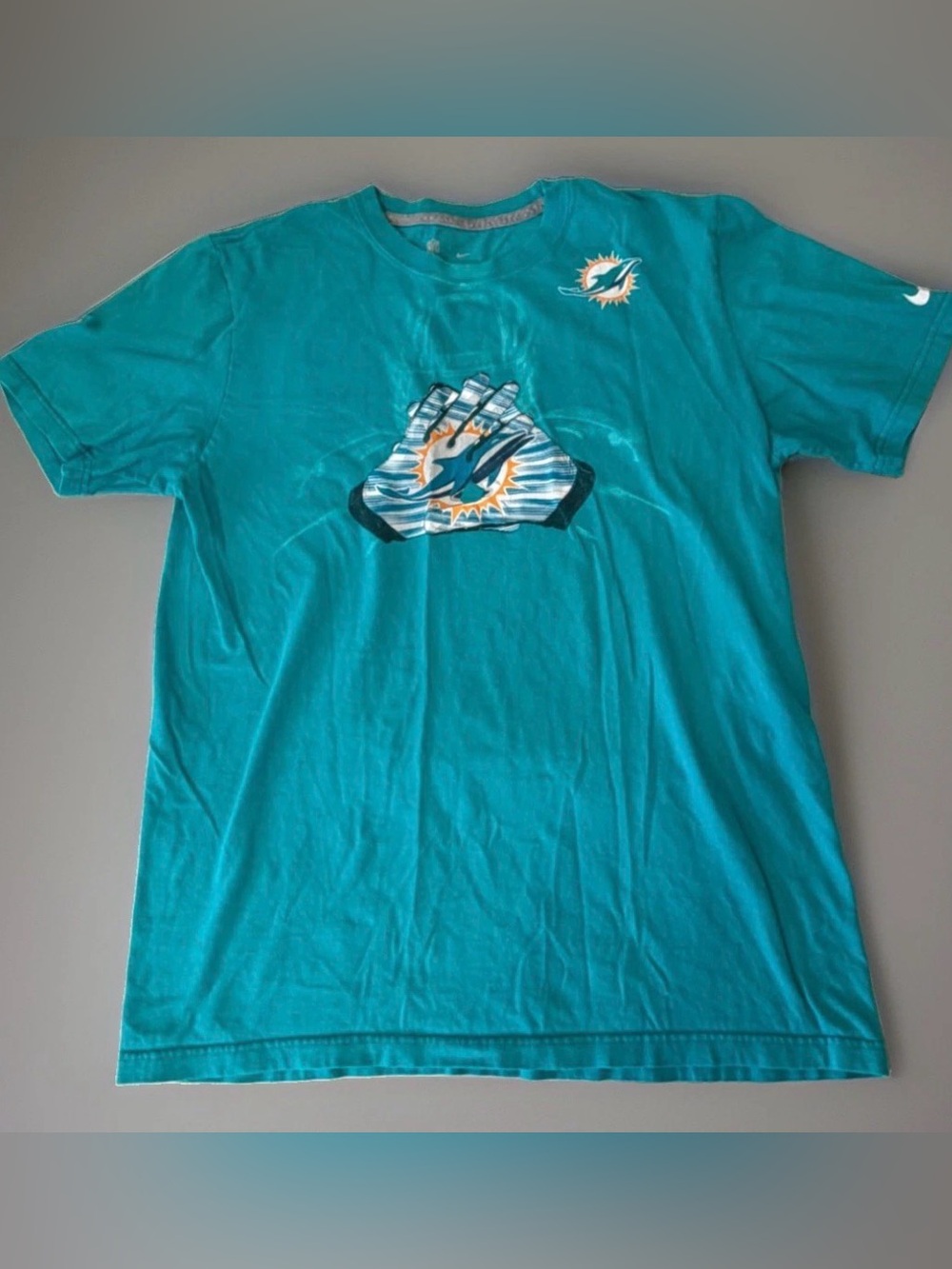 NFL Teal Short Sleeve Graphic Tee with Dolphins Logo